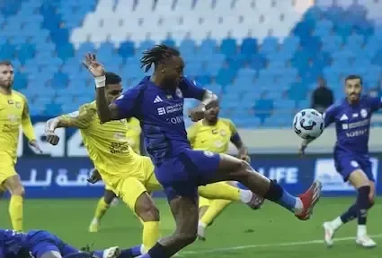 النصر الإماراتي وقطر في مباراة قوية في كأس السوبر الإماراتي القطري