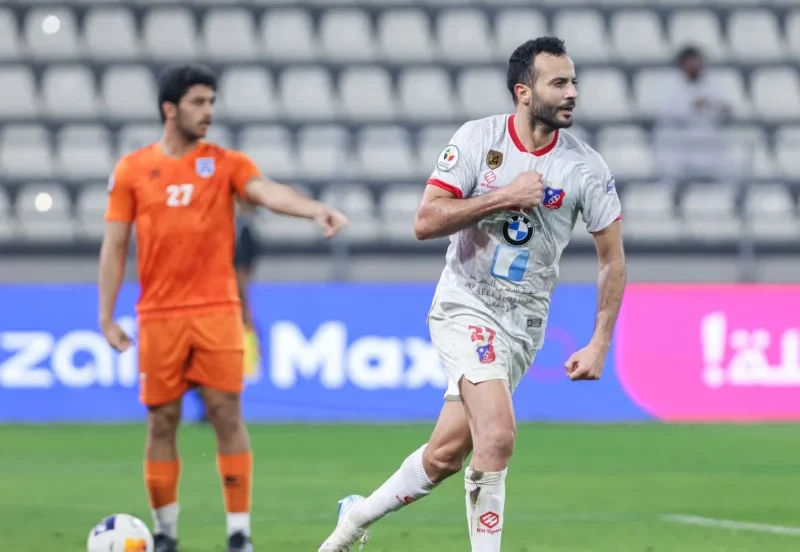 الكويت يتجاوز كاظمة برباعية مثيرة ويتأهل لنهائي كأس ولي العهد